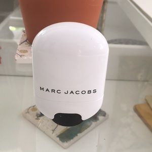 Marc Jacobs Spotlight Glow Stick highlighter.